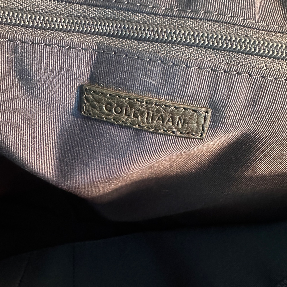 Cole Haan Men’s Black Leather Laptop\Messenger Bag with Adjustable Strap - Picture 5 of 11